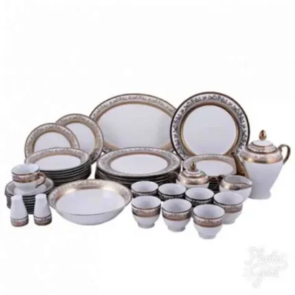 Service de table 47 pièces en porcelaine fine avec liseré doré Tunisie.