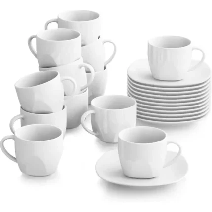 Service de tasses à café et soucoupes en porcelaine blanche Elisa Tunisie.